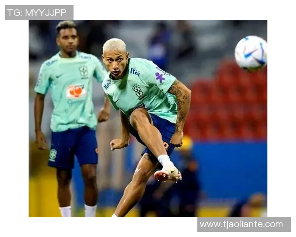 巴西足球明星利亚的传奇之路与辉煌成就揭秘